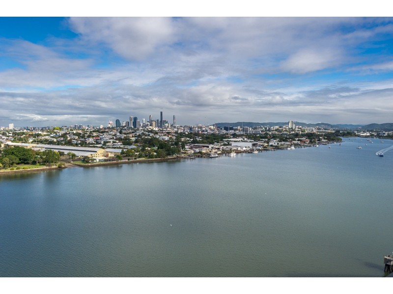 2134/37D  Harbour Road, Hamilton QLD 4007