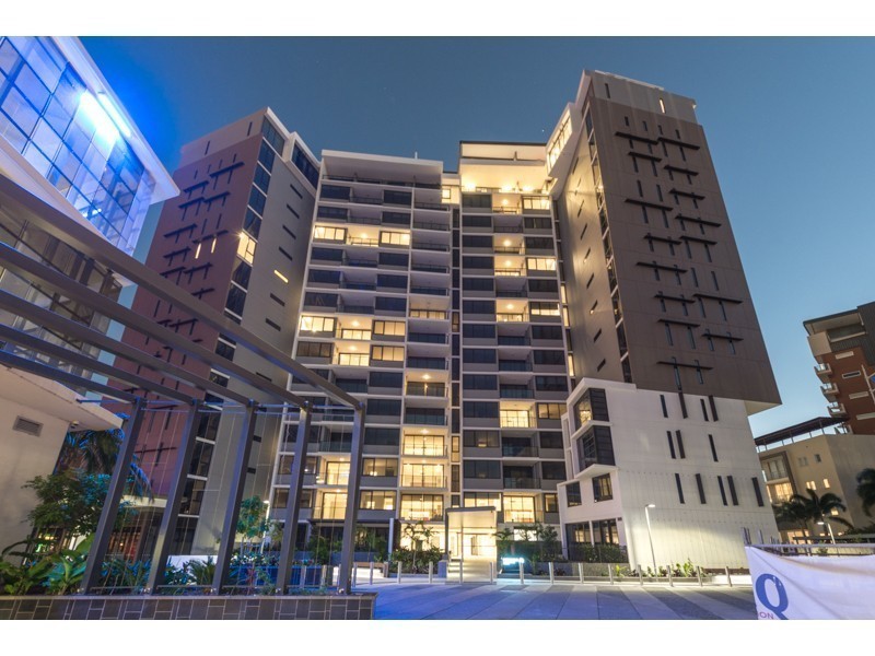 2134/37D  Harbour Road, Hamilton QLD 4007