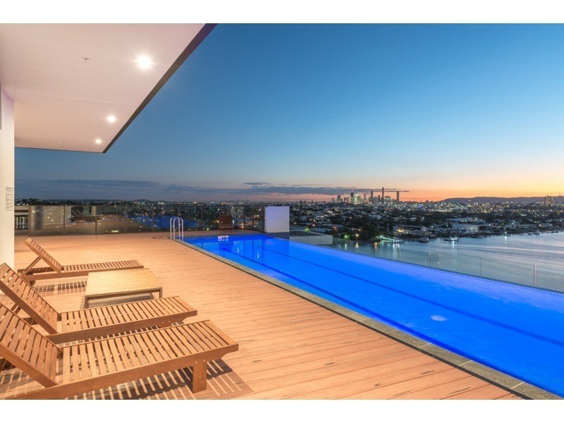 2134/37D  Harbour Road, Hamilton QLD 4007