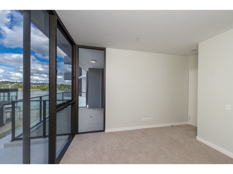 200301/37D Harbour Road, Hamilton QLD 4007
