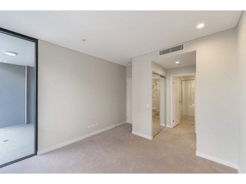 200301/37D Harbour Road, Hamilton QLD 4007