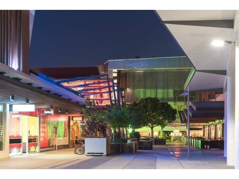 2006/37D  Harbour Road, Hamilton QLD 4007