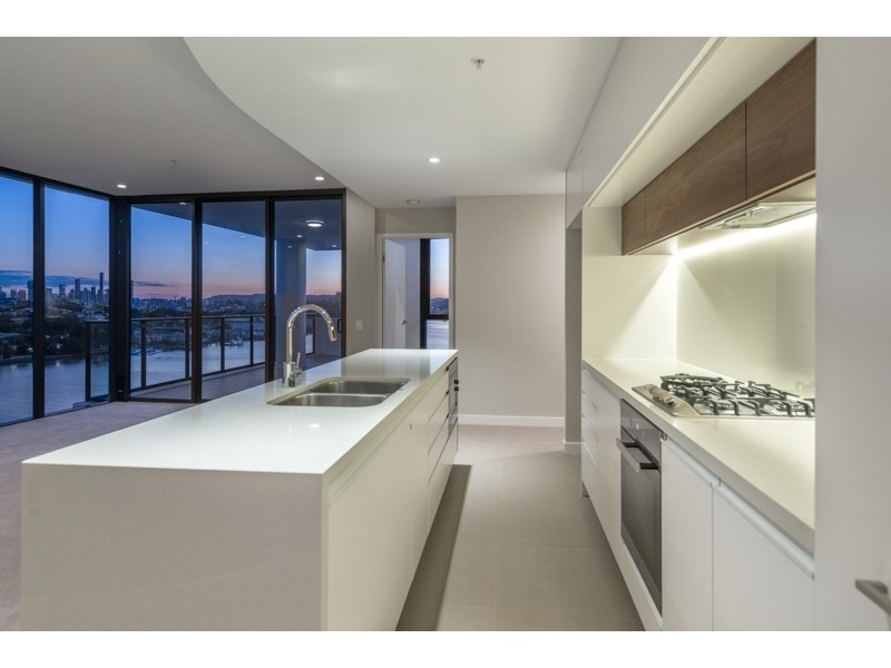 2506/37D Harbour Road, Hamilton QLD 4007