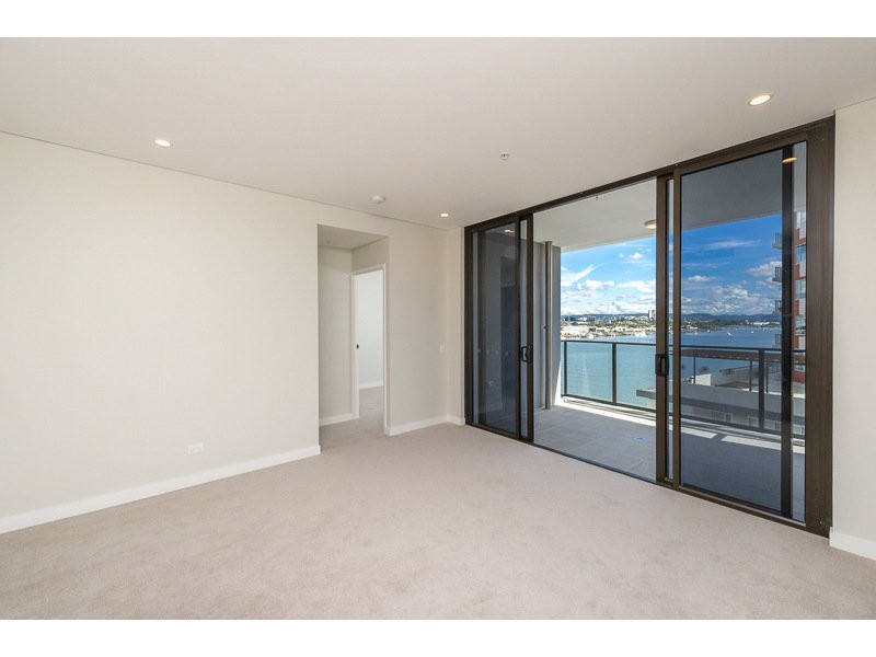 402/37D Harbour Road, Hamilton QLD 4007