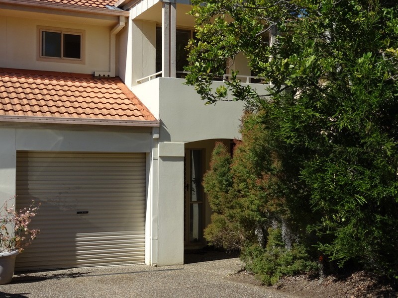 19 Harrow Place, Arundel QLD 4214