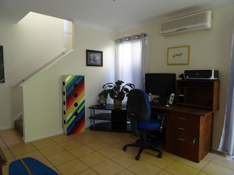 19 Harrow Place, Arundel QLD 4214