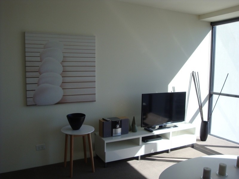 4 WAHROONGA PLACE, Surfers Paradise QLD 4217