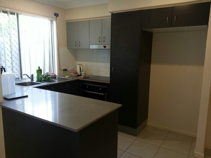 42/2 Weir Drive, Upper Coomera QLD 4209