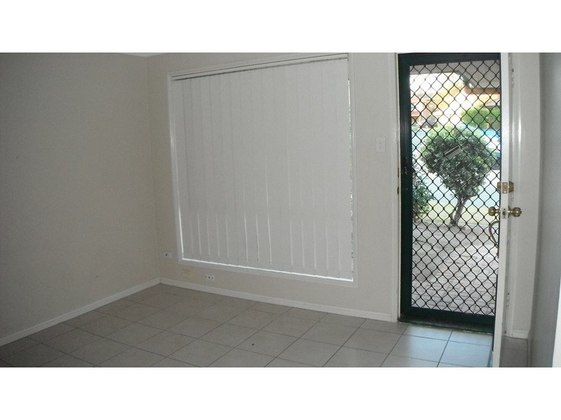 4 Bass St, Woodridge QLD 4114