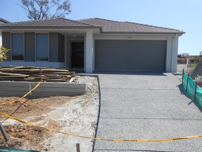 18 Berkshire Place, Heathwood QLD 4110