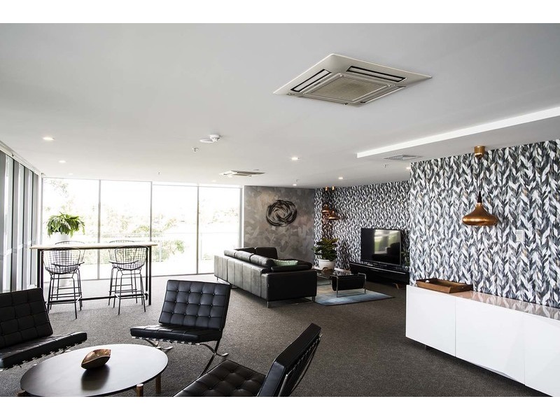 17 bath Street, Labrador QLD 4215