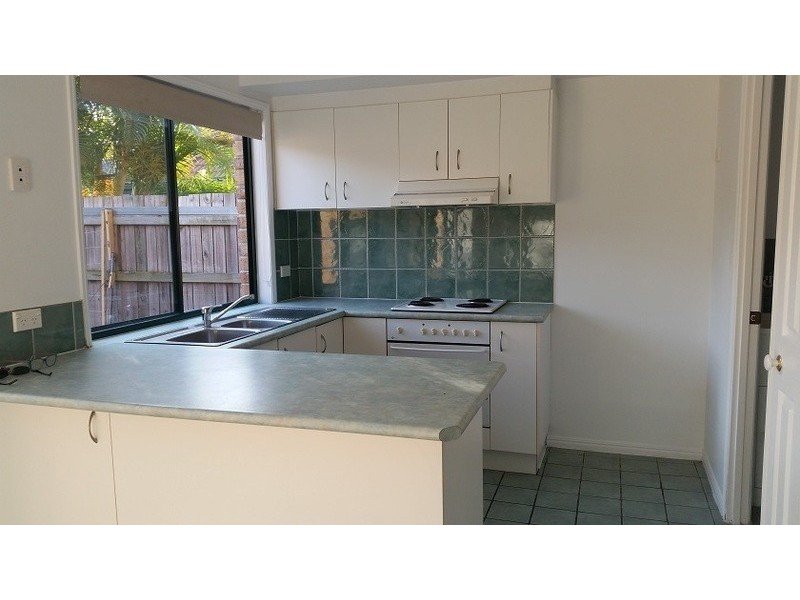 1 Highridge Rd, Springfield QLD 4300