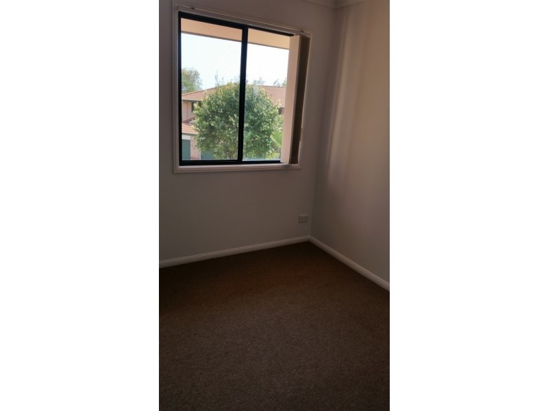1 Highridge Rd, Springfield QLD 4300