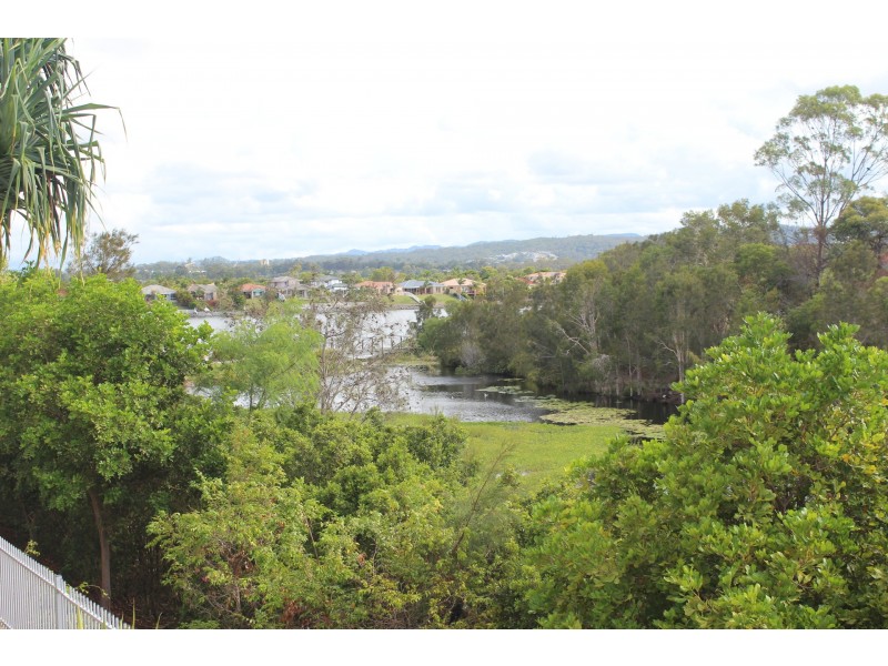 139/1-7 Moores Crescent, Varsity Lakes QLD 4227