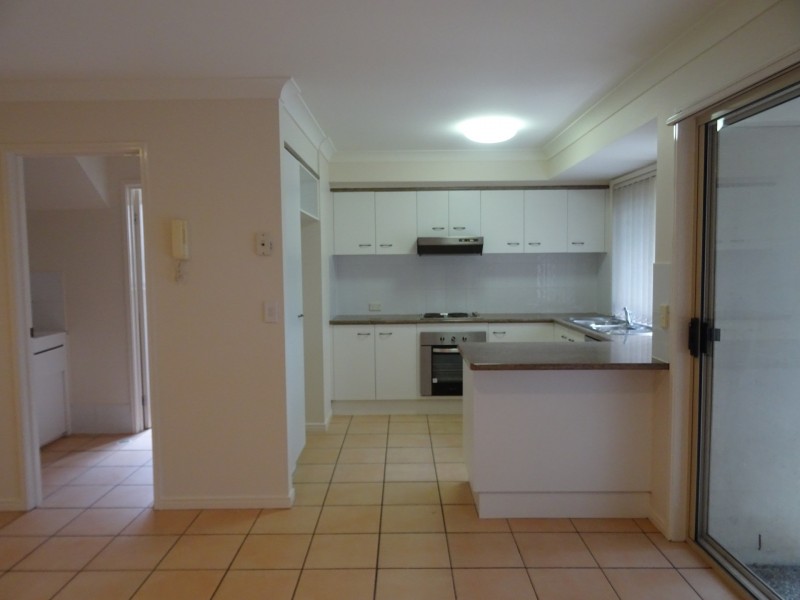 19 Harrow Place, Arundel QLD 4214