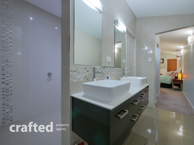 152 Daisy Hill Road, Daisy Hill QLD 4127