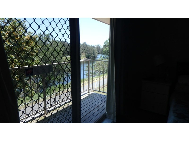 townhouse @ 11 waterford court, Bundall QLD 4217