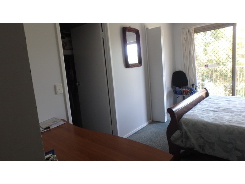 townhouse @ 11 waterford court, Bundall QLD 4217