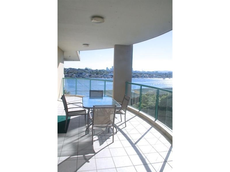 19/27 Harbour Rd, Hamilton QLD 4007