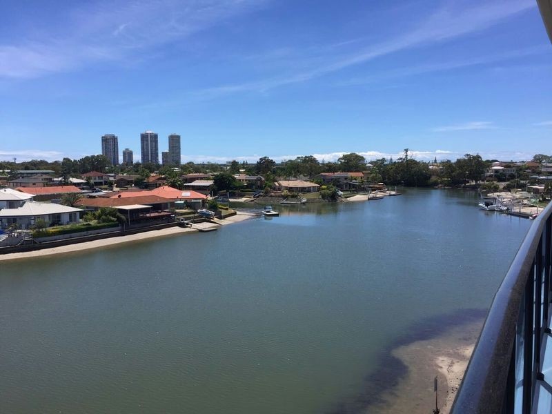 1303/5 Harbour Side Court, Biggera Waters QLD 4216