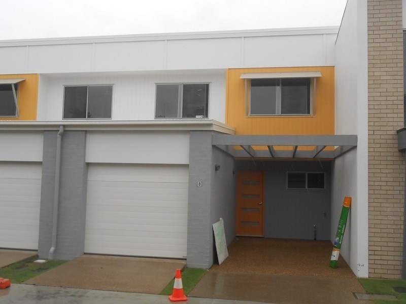 8/30 Taylor Place, Mackenzie QLD 4156