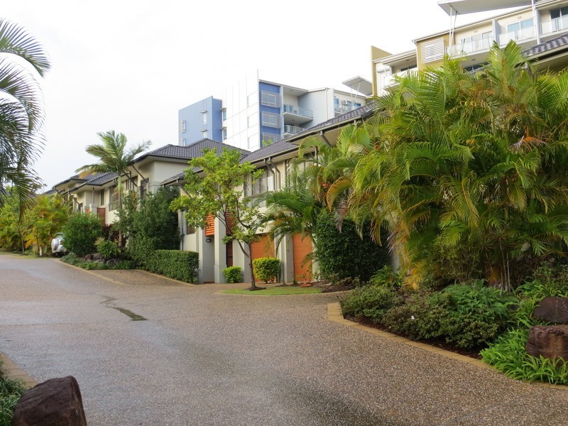 2-8  Northshore Ave, Varsity Lakes QLD 4227