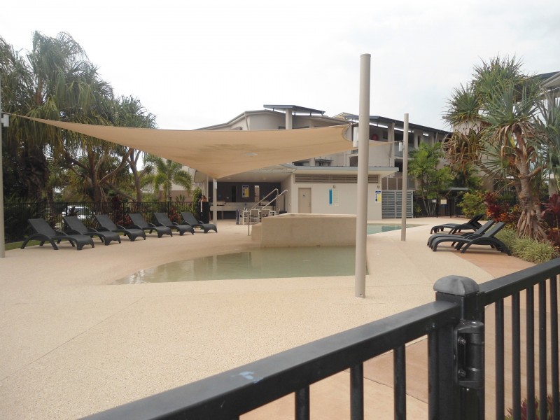 305/4 Beaches Village Circuit, Agnes Water QLD 4677