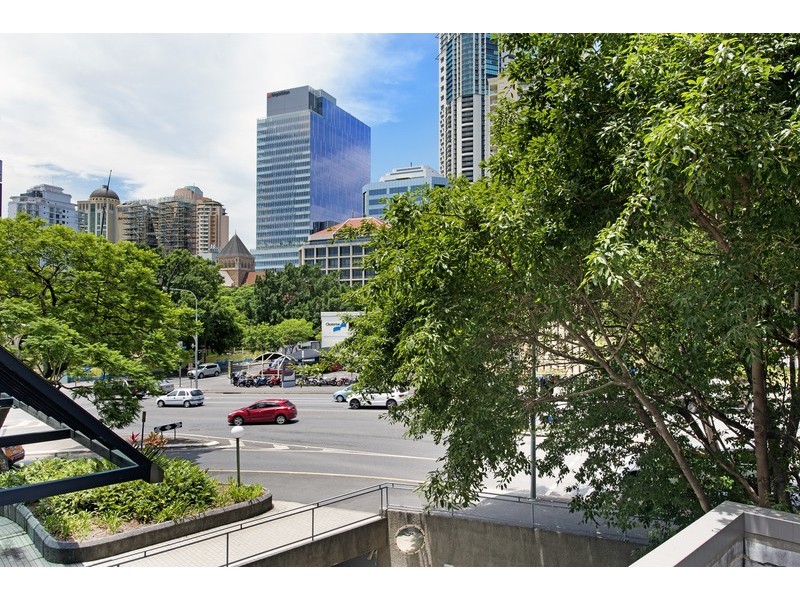 002/107 ASTOR TERRACE, Spring Hill QLD 4000