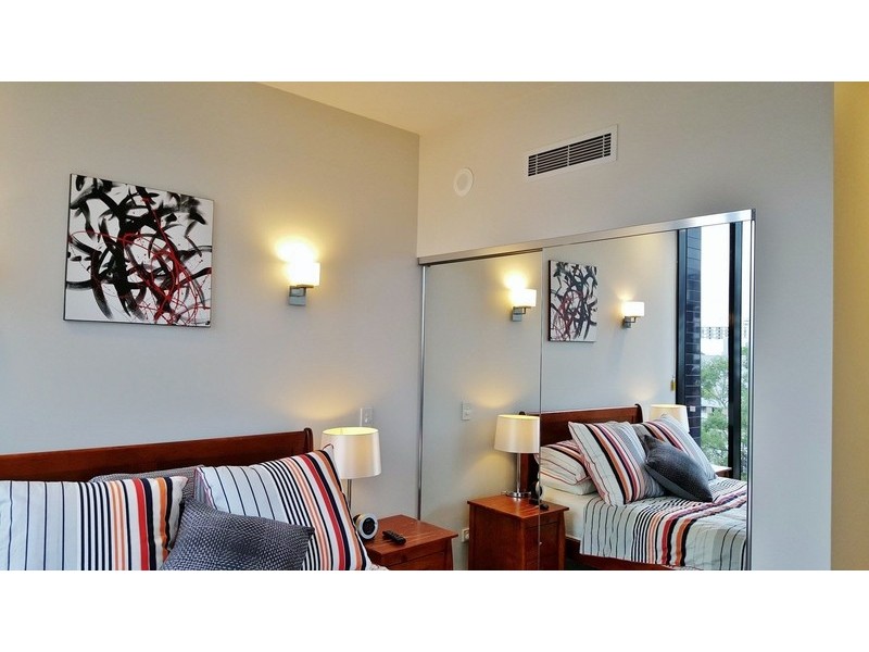 1032/9 Edmondstone street, South Brisbane QLD 4101