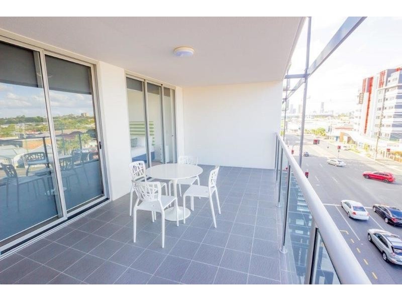 159 Logan Road, Woolloongabba QLD 4102