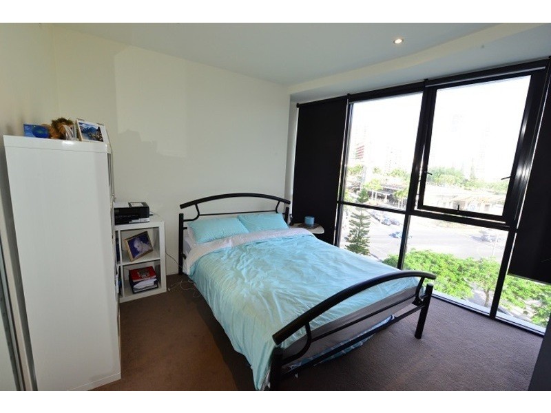 4 WAHROONGA PLACE, Surfers Paradise QLD 4217