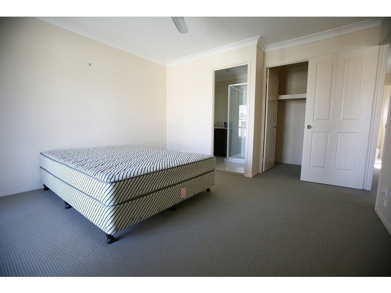 Wishart QLD 4122
