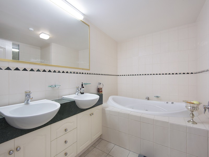 26/29 Harbour Rd, Hamilton QLD 4007