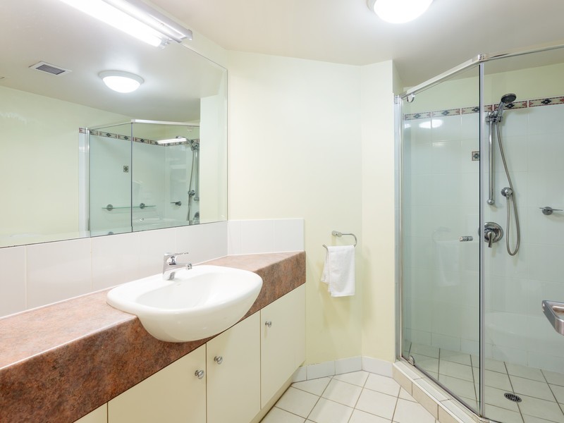 18 Dunmore Tce, Auchenflower QLD 4066