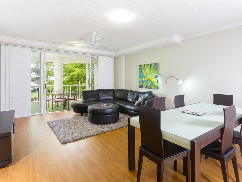 18 Dunmore Tce, Auchenflower QLD 4066