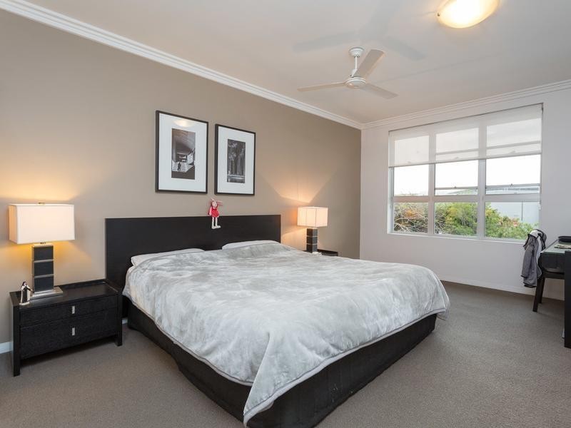 25/228 Varsity Parade, Varsity Lakes QLD 4227