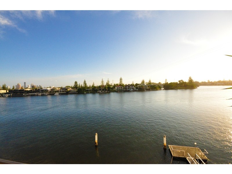 11/1 Peninsular Drive, Surfers Paradise QLD 4217