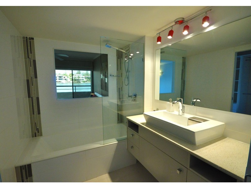 11/1 Peninsular Drive, Surfers Paradise QLD 4217