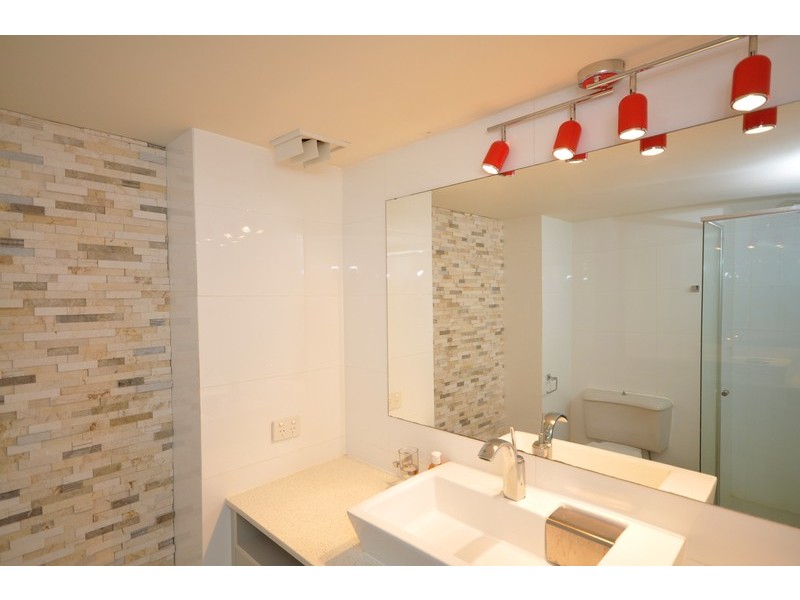 11/1 Peninsular Drive, Surfers Paradise QLD 4217