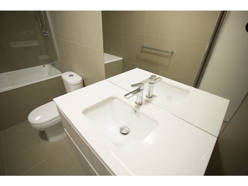 387 Marine Parade, Labrador QLD 4215