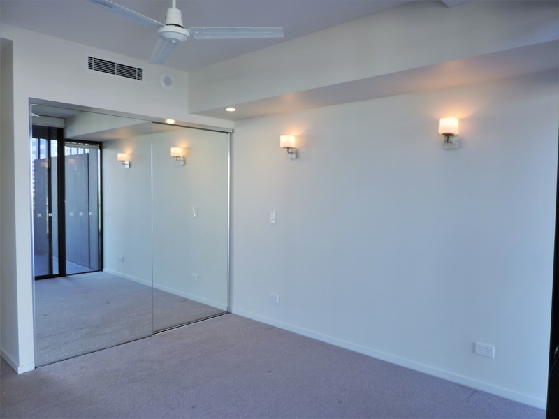 1092 /9 Edmondstone Street, South Brisbane QLD 4101