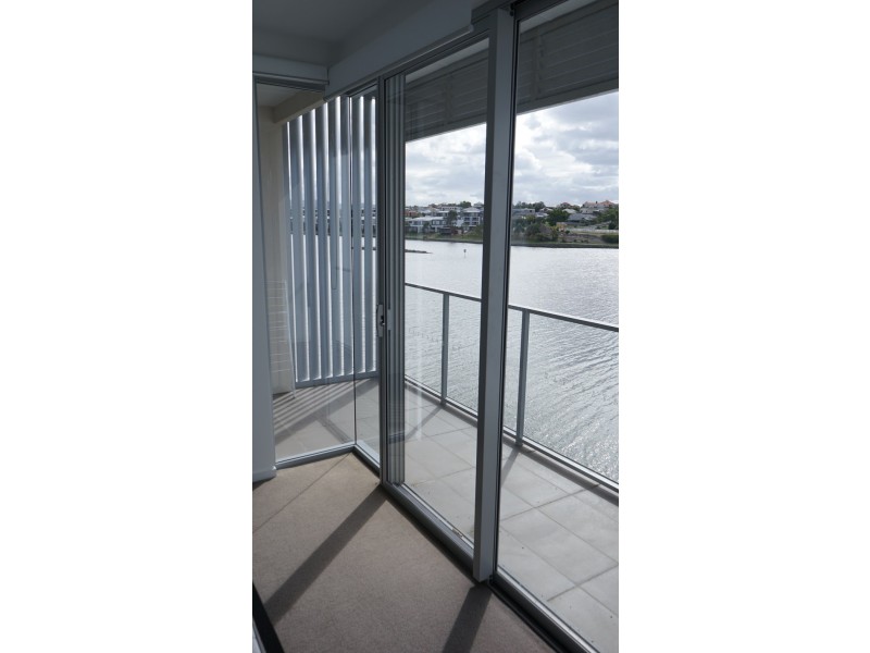 15 South Bay Drive, Varsity Lakes QLD 4227