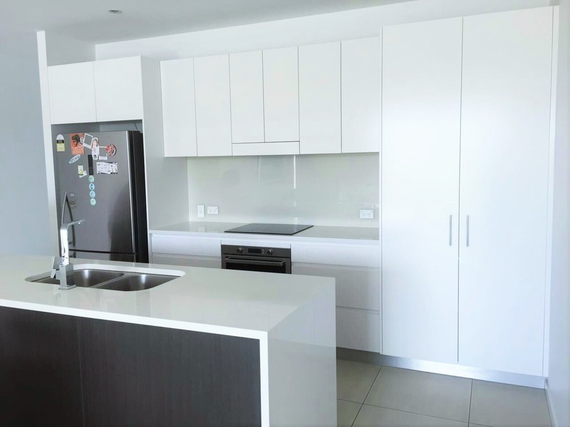 15 South Bay Drive, Varsity Lakes QLD 4227