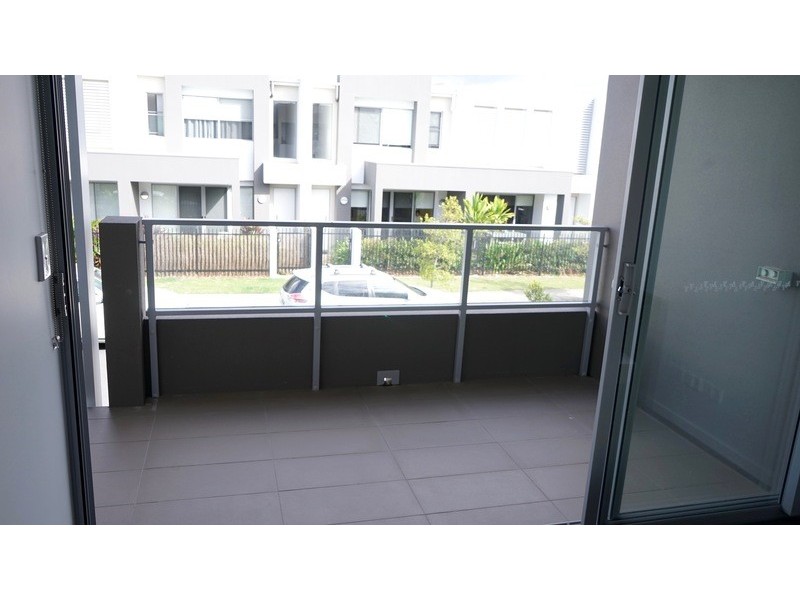 15 South Bay Drive, Varsity Lakes QLD 4227