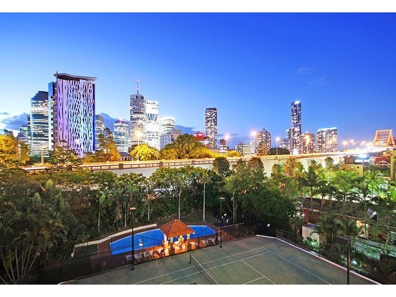 1 GOODWIN STREET, Kangaroo Point QLD 4169