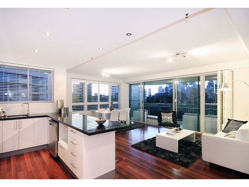 1 GOODWIN STREET, Kangaroo Point QLD 4169