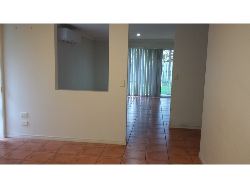 19 Harrow Place, Arundel QLD 4214