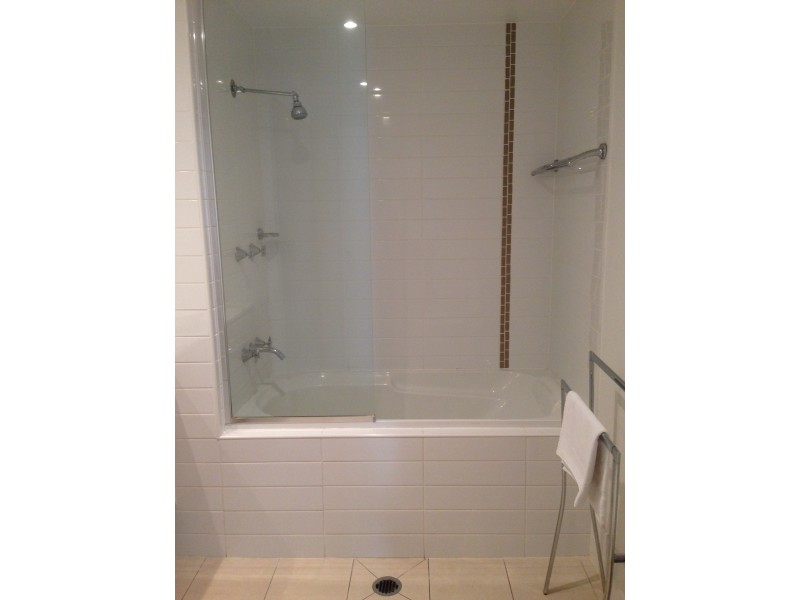 110/1-7 Moores Crescent, Varsity Lakes QLD 4227