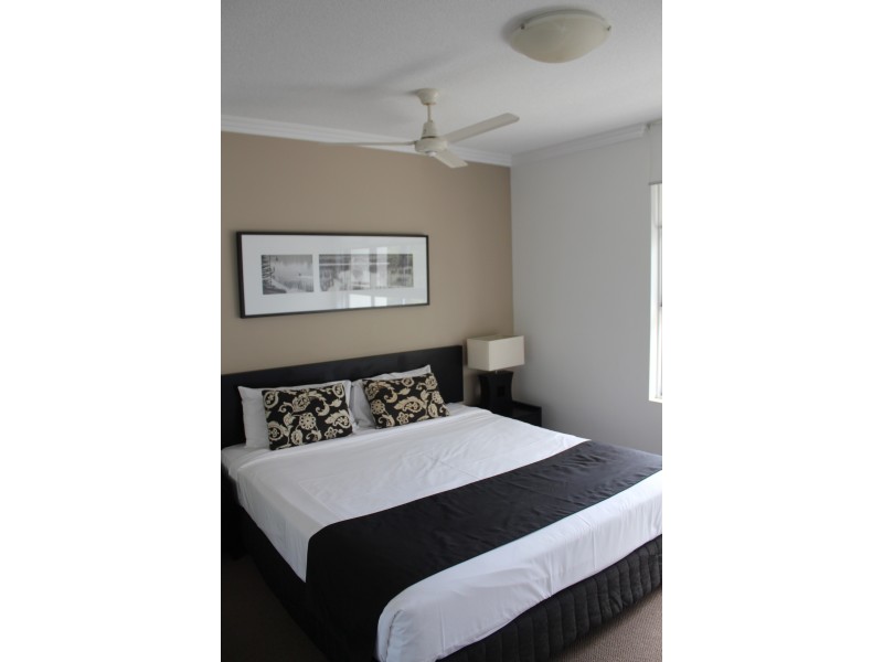 110/1-7 Moores Crescent, Varsity Lakes QLD 4227