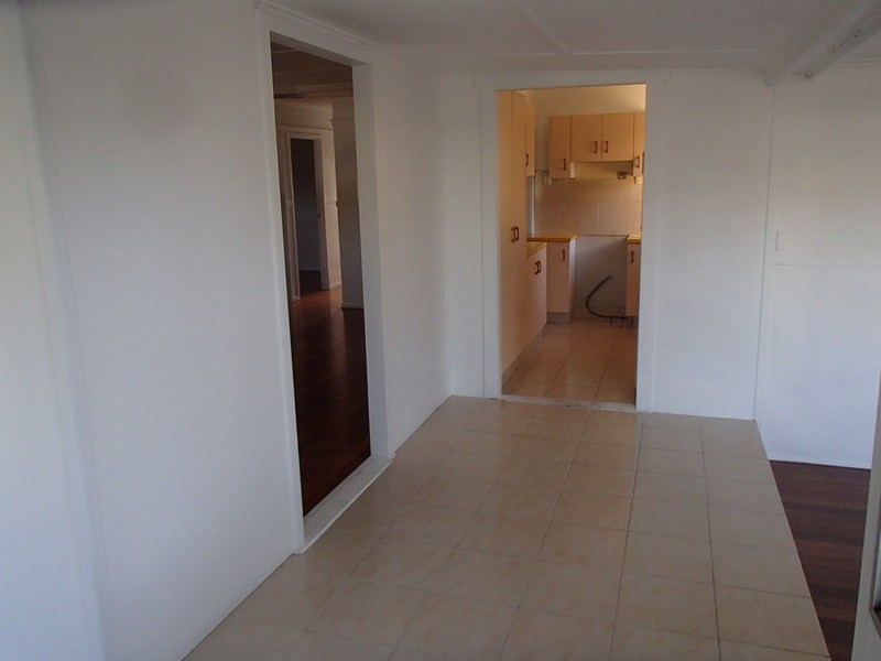 9 Dandar drive, Southport QLD 4215